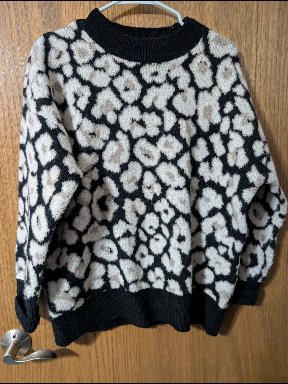 Vince Camuto Black and Cream Leopard-Print Crewneck Sweater
